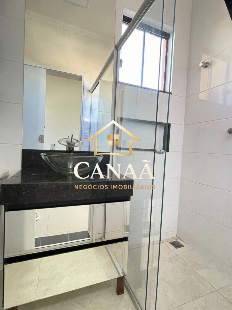 CASA BAIRRO LUNDCEIA