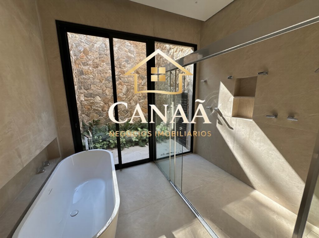 CASA CONDOMINIO AMENDOEIRAS