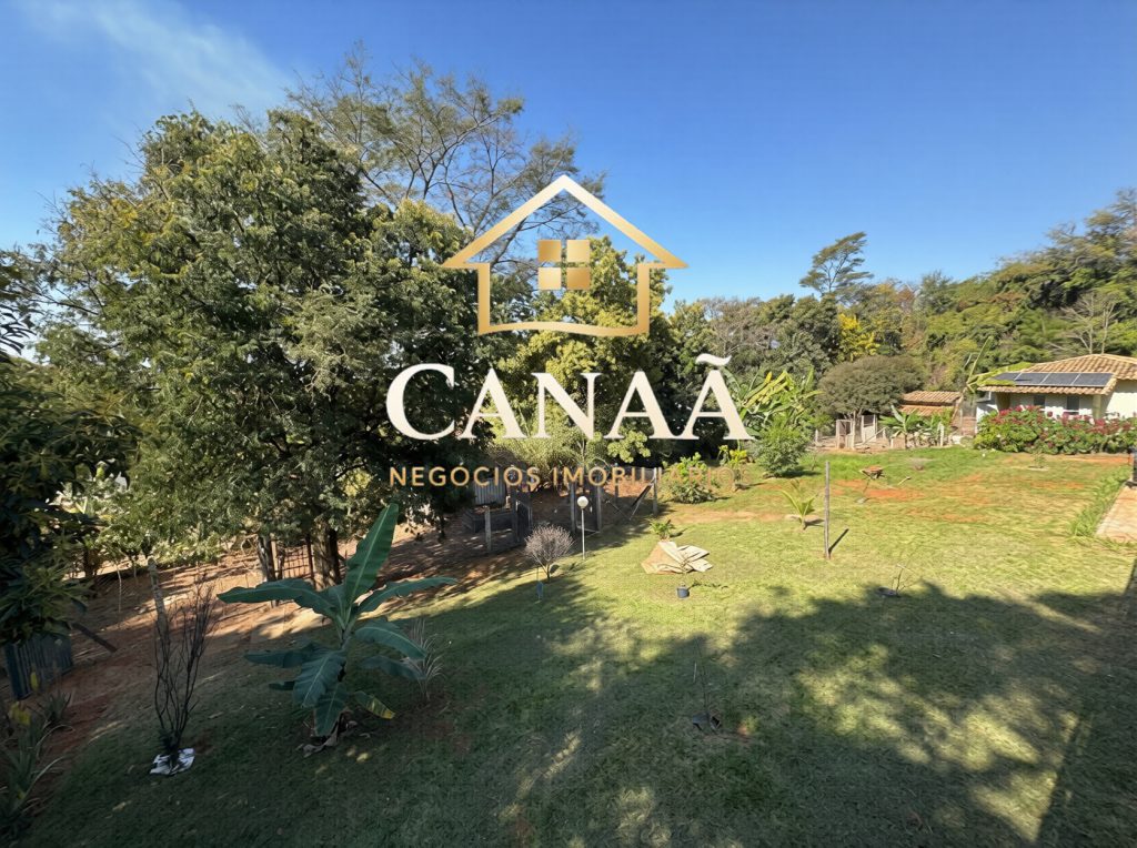 CASA CONDOMINIO AMENDOEIRAS