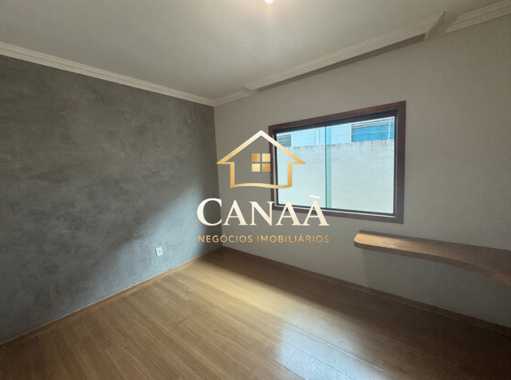 CASA BAIRRO LUNDCEIA