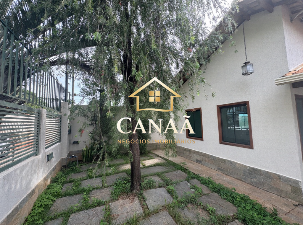 CASA BAIRRO LUNDCEIA