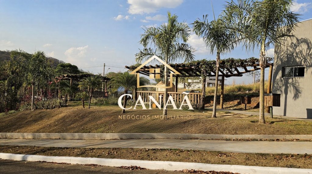 LOTE CONDOMINIO VERSALLES