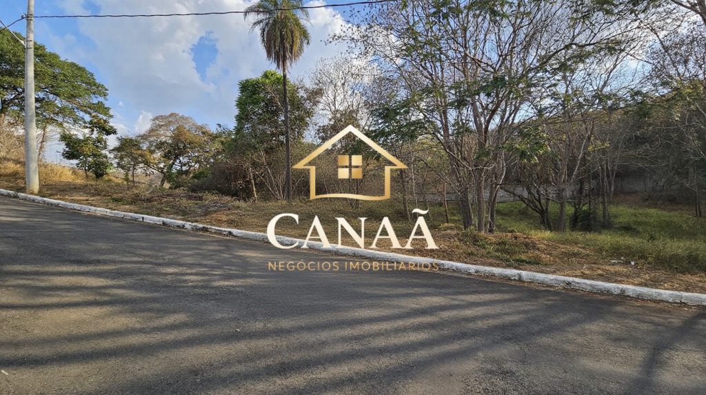 LOTE CONDOMINIO VERSALLES