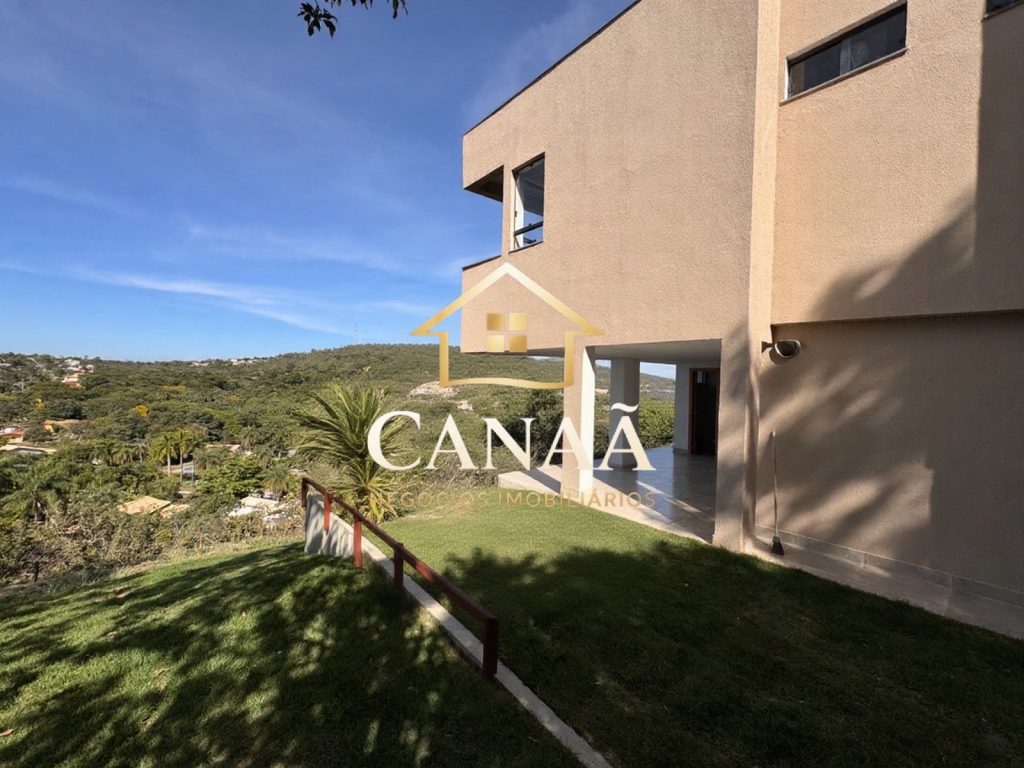 CASA CONDOMINIO VALE DO LUAR