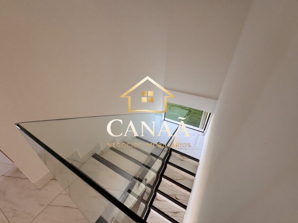 CASA CONDOMINIO VALE DO LUAR