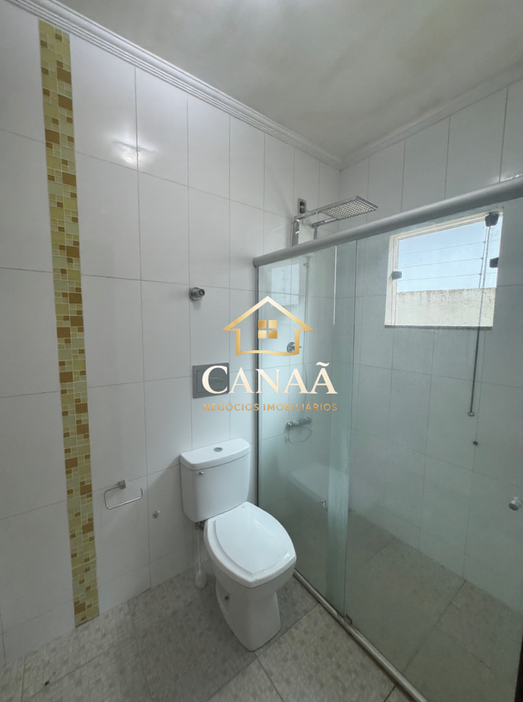 CASA BAIRRO LUNDCEIA