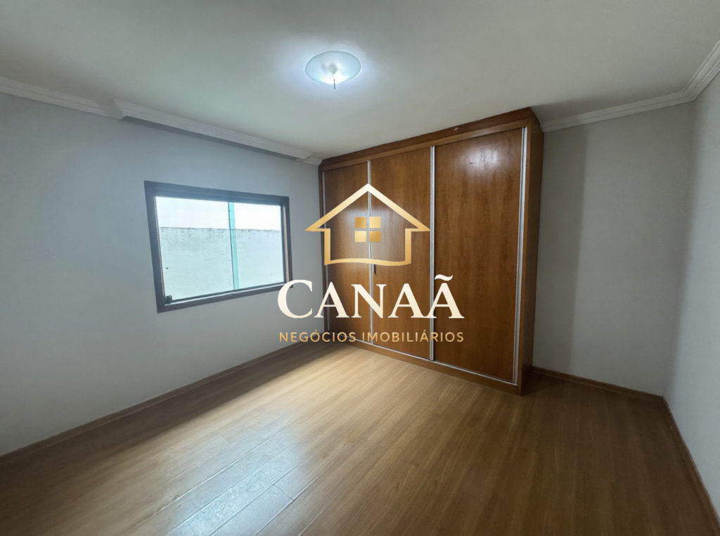 CASA BAIRRO LUNDCEIA