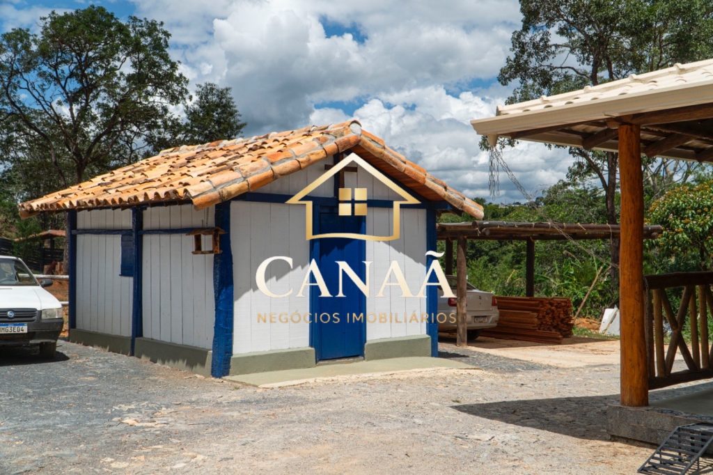 FAZENDA EM JEQUITIBÁ