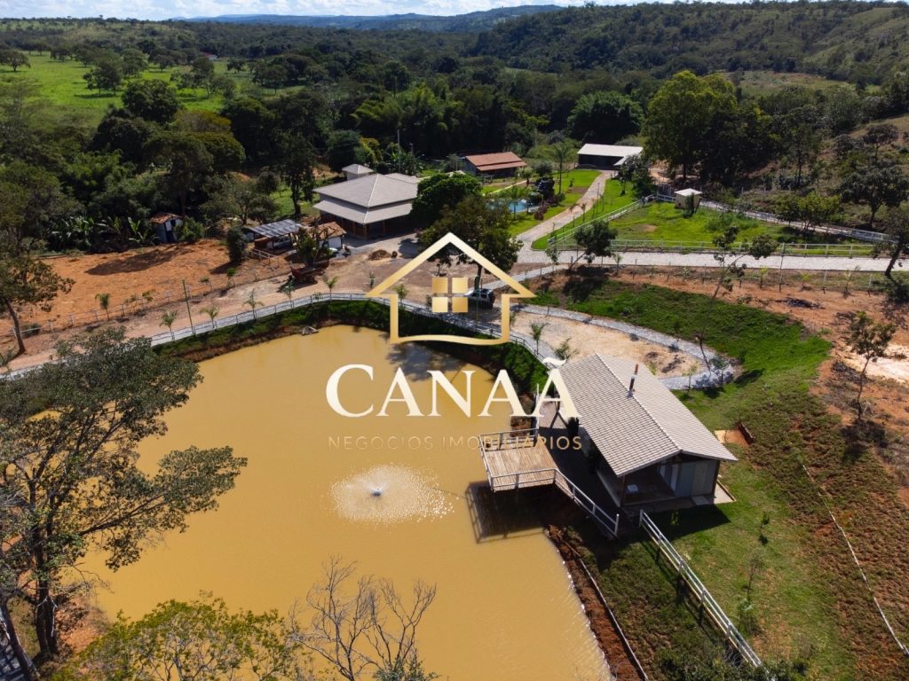 FAZENDA EM JEQUITIBÁ