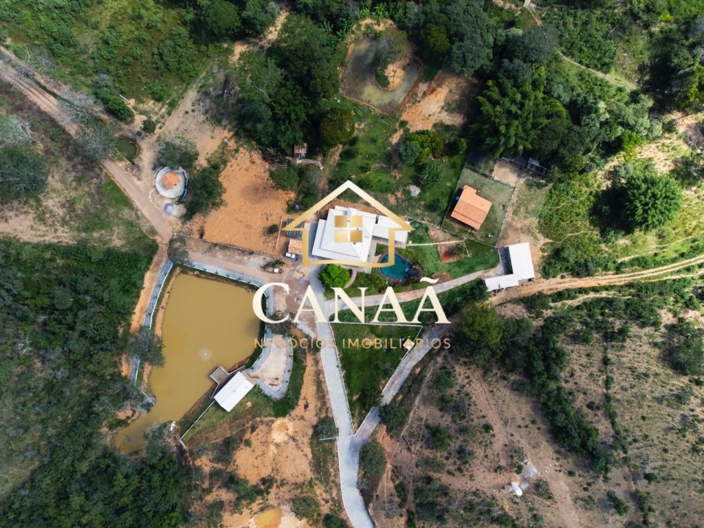 FAZENDA EM JEQUITIBÁ