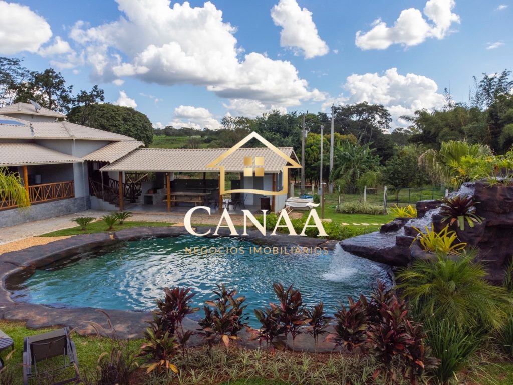 FAZENDA EM JEQUITIBÁ