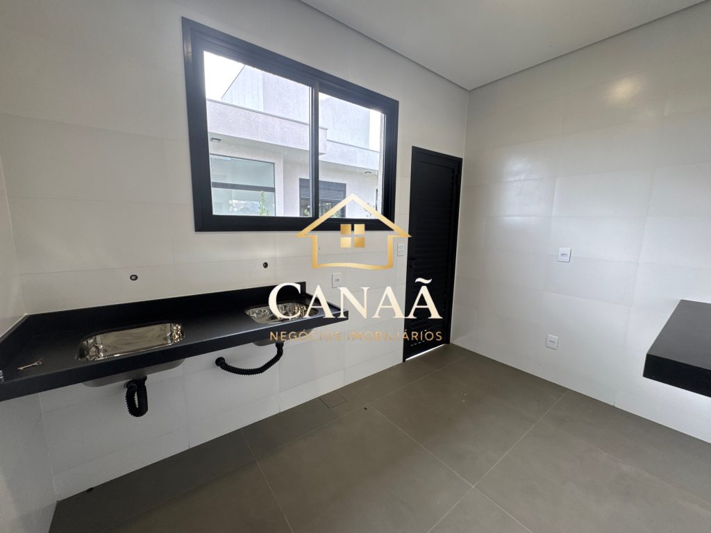 CASA CONDOMINIO MONTE VILLE