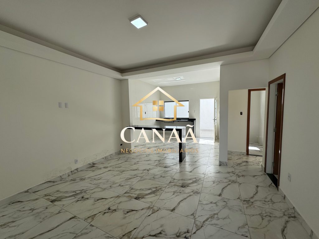 CASA BAIRRO LUNDCEIA