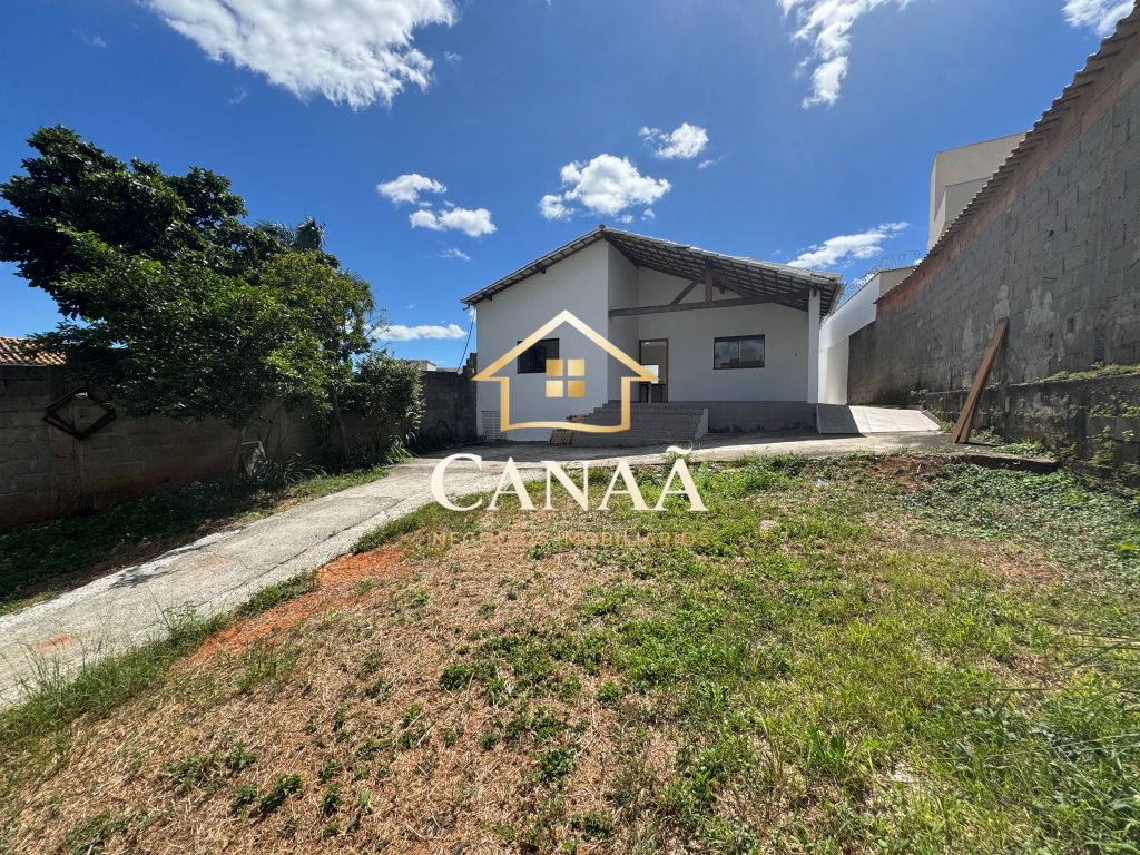 CASA BAIRRO LUNDCEIA