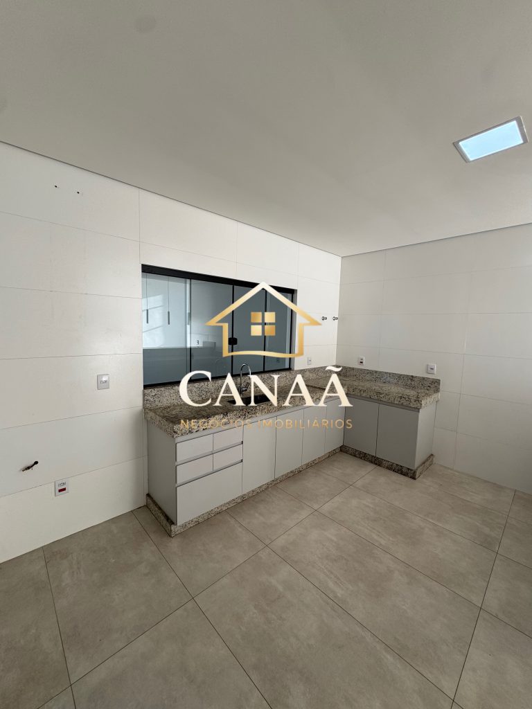 CASA CONDOMINIO VALE DO LUAR