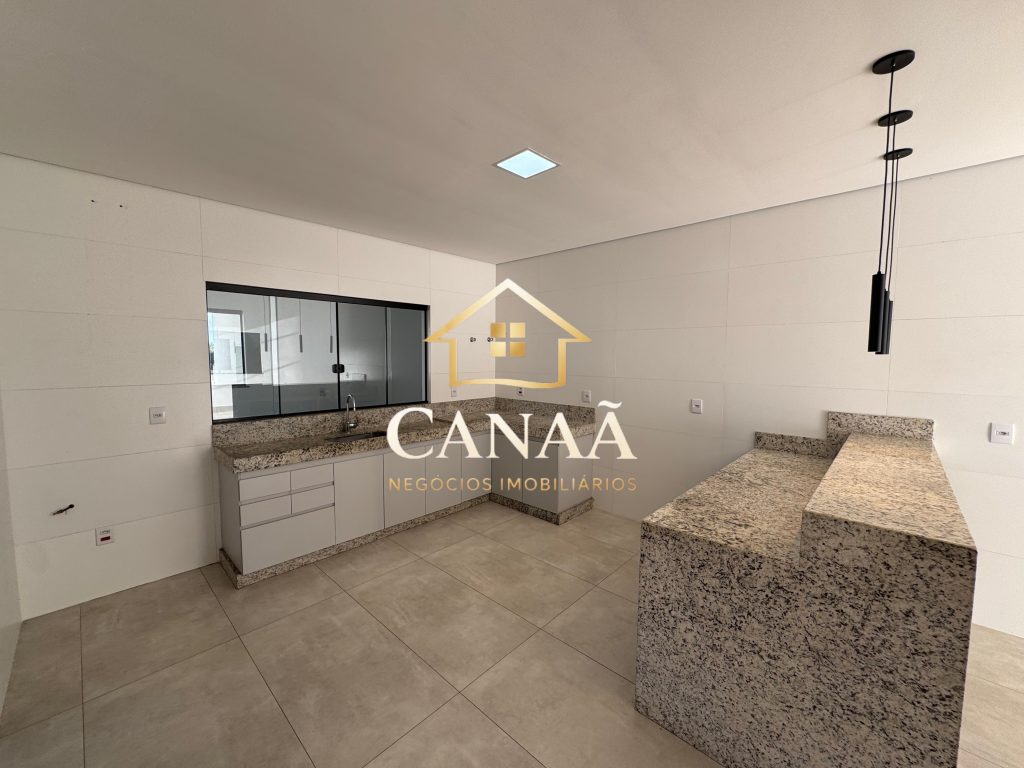 CASA CONDOMINIO VALE DO LUAR