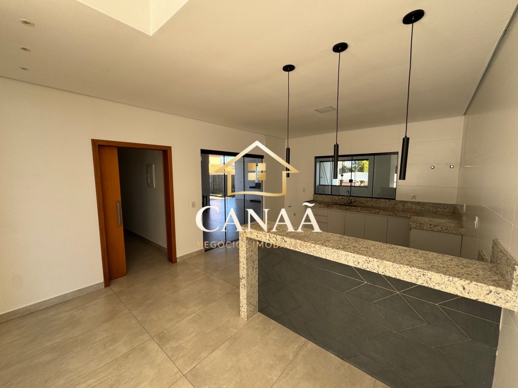 CASA CONDOMINIO VALE DO LUAR