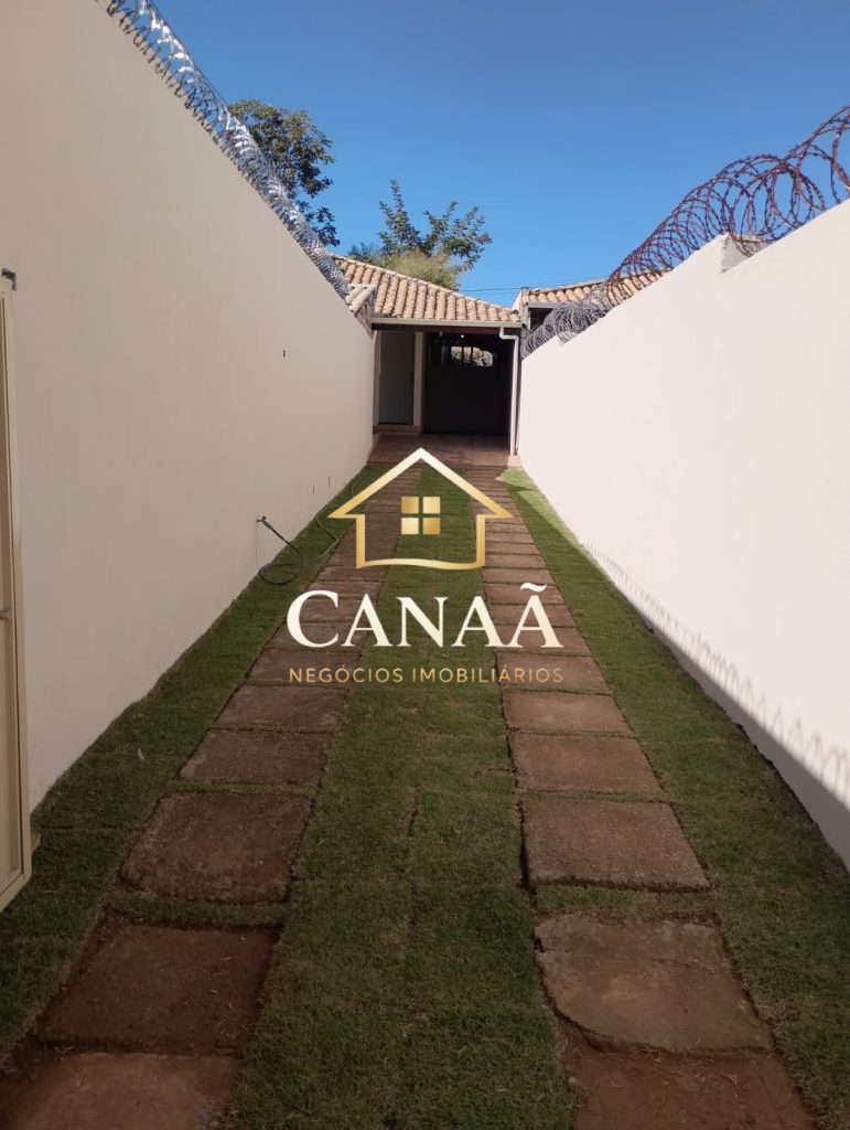 CASA BAIRRO JARDIM IMPERIAL