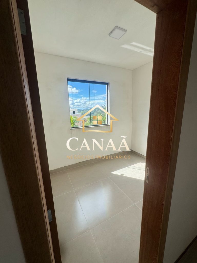CASA BAIRRO SERRA DOURADA