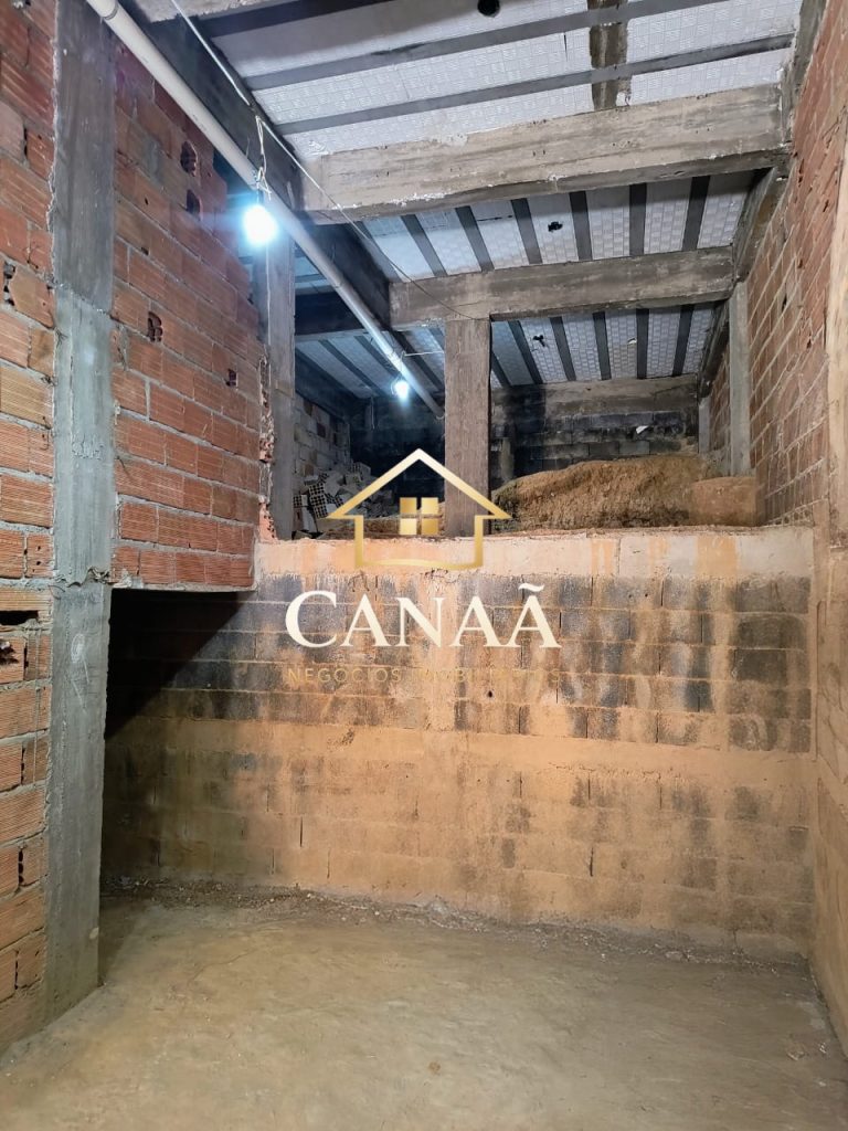 CASA BAIRRO SERRA DOURADA