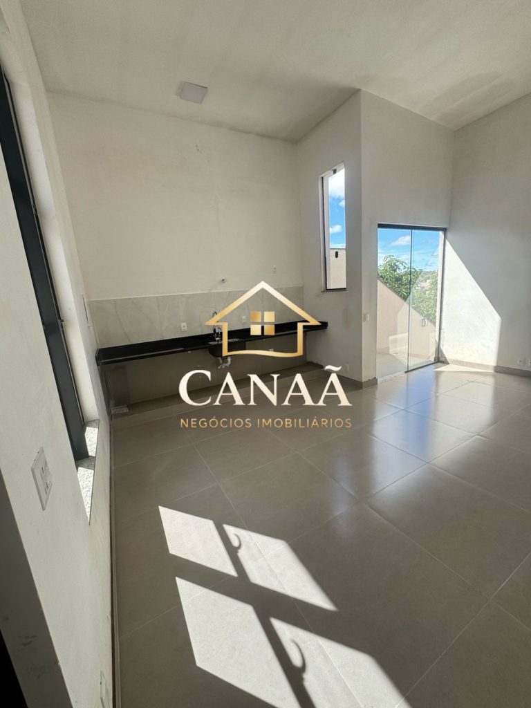 CASA BAIRRO SERRA DOURADA