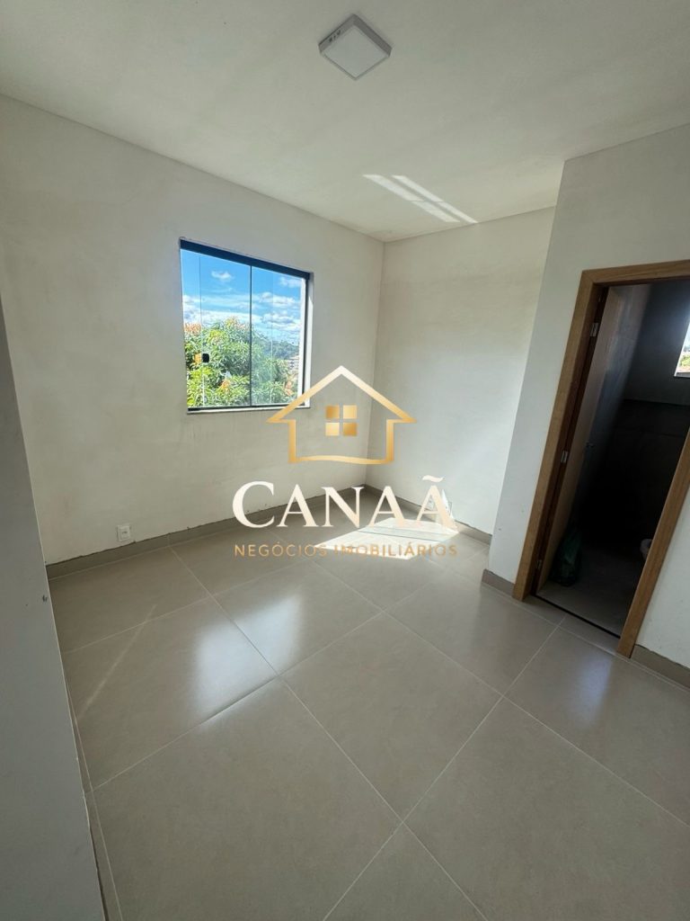 CASA BAIRRO SERRA DOURADA
