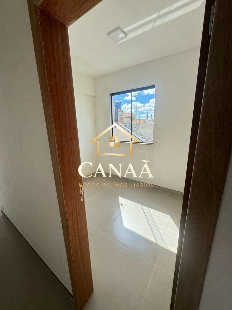 CASA BAIRRO SERRA DOURADA