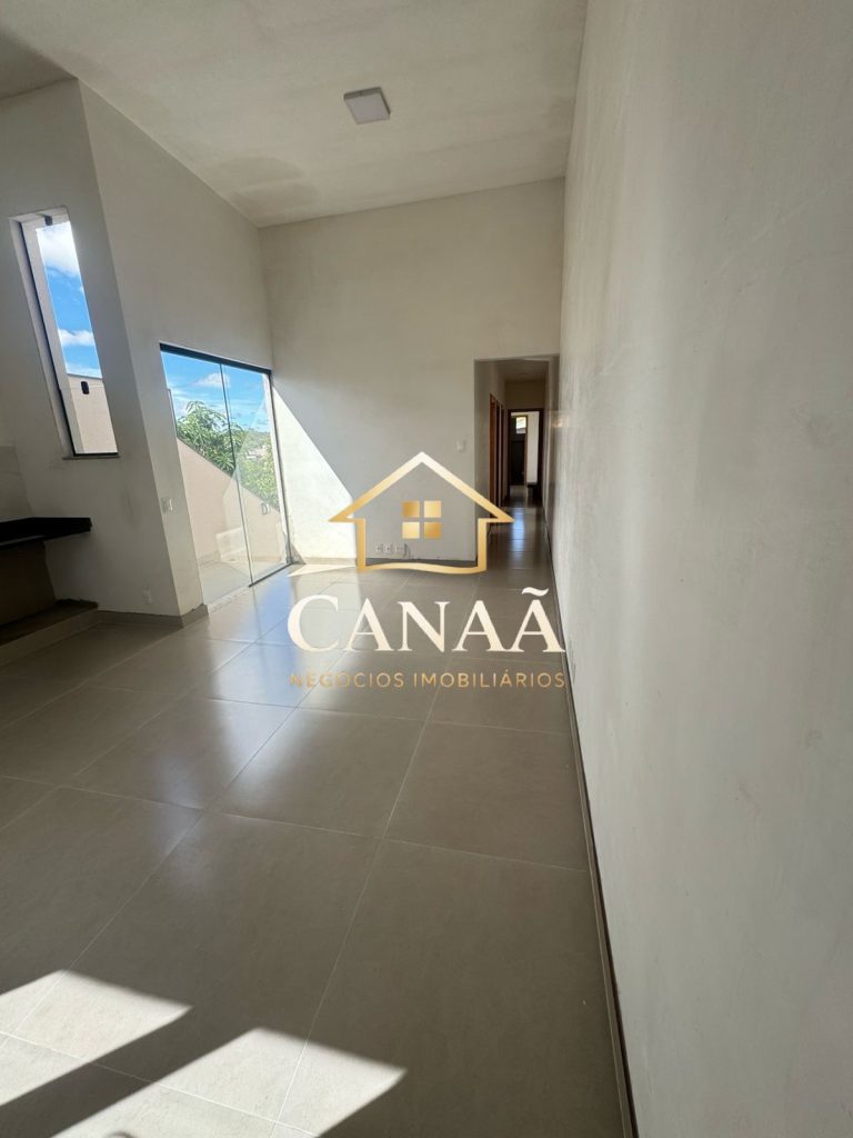 CASA BAIRRO SERRA DOURADA