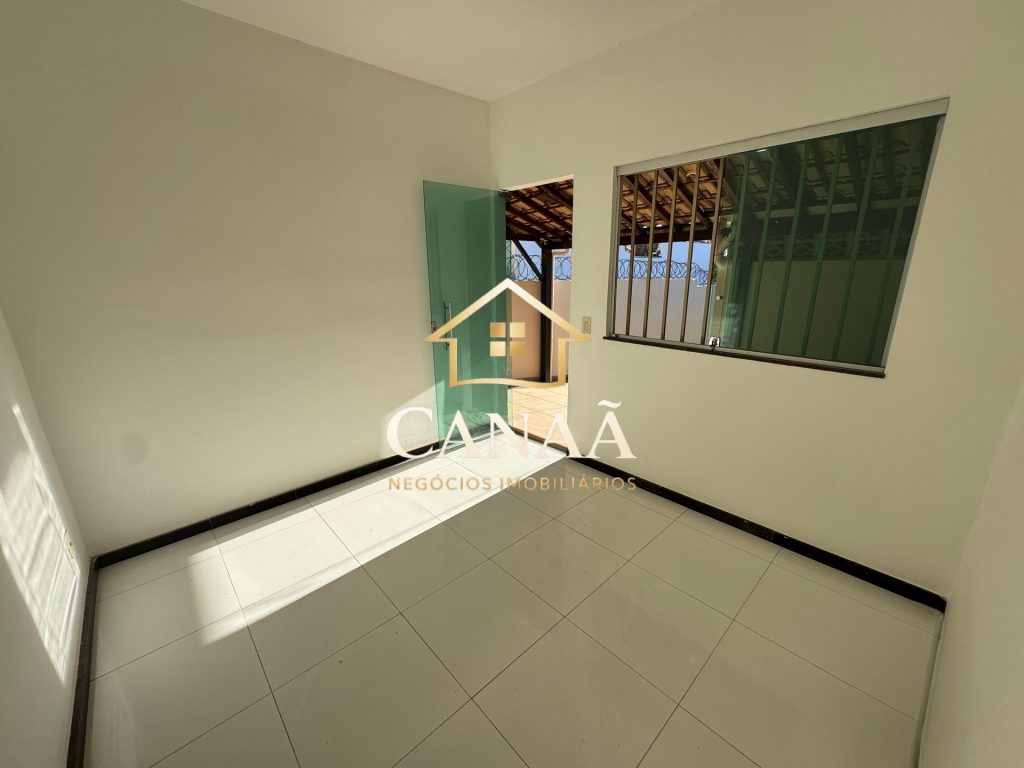 CASA BAIRRO JARDIM IMPERIAL