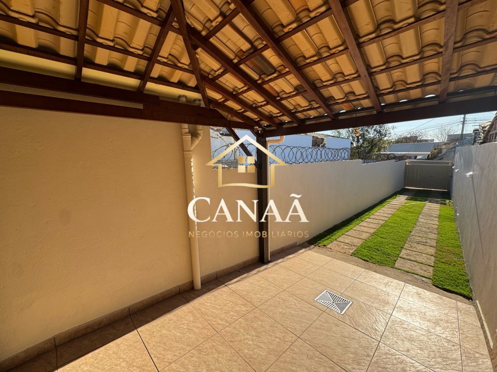 CASA BAIRRO JARDIM IMPERIAL