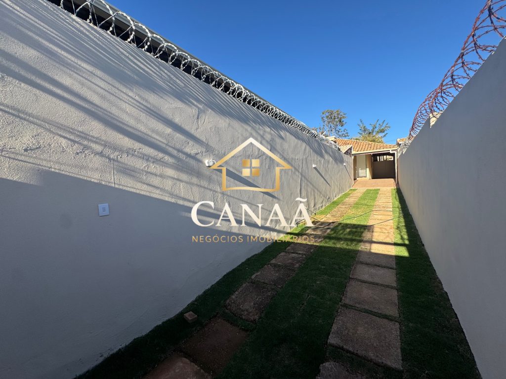 CASA BAIRRO JARDIM IMPERIAL
