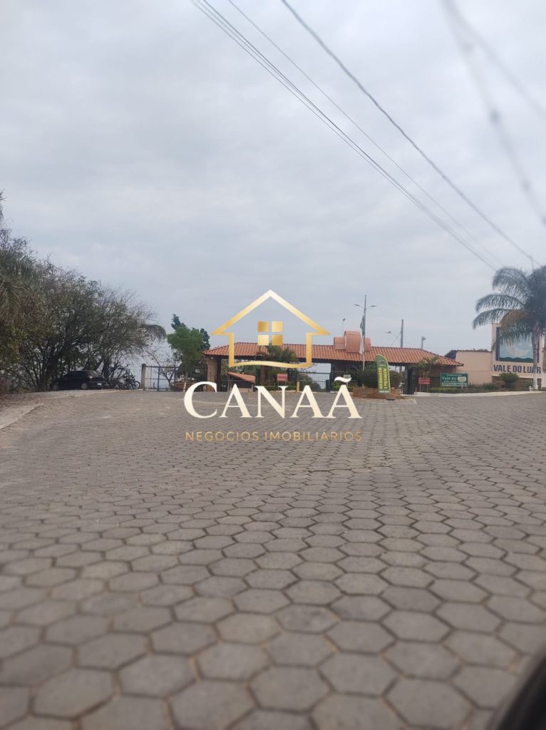 CASA CONDOMINIO VALE DO LUAR