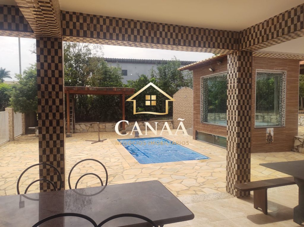 CASA CONDOMINIO VALE DO LUAR