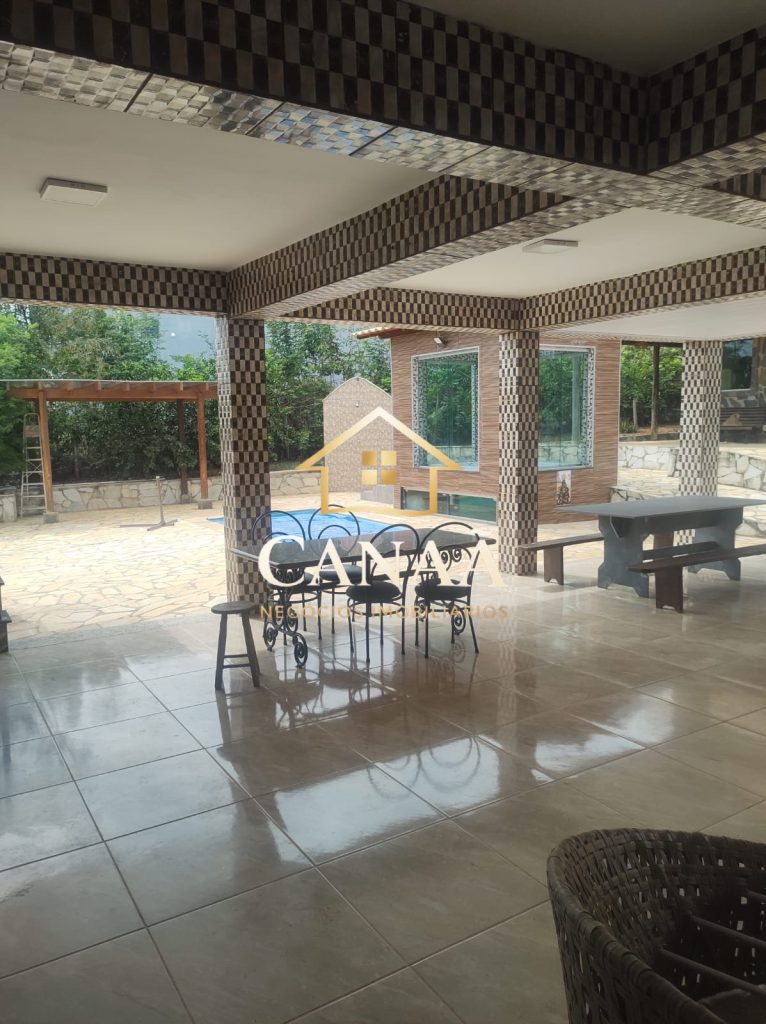 CASA CONDOMINIO VALE DO LUAR